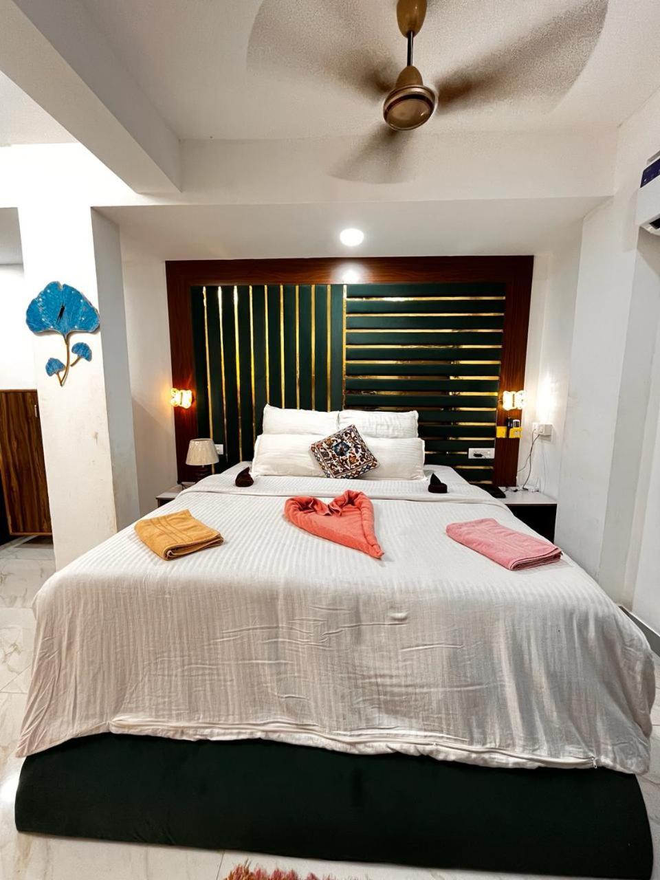 Hotel Small Daddy Plus Calangute Eksteriør billede